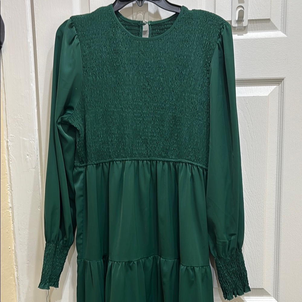 Elegant Green Long Sleeve Dress